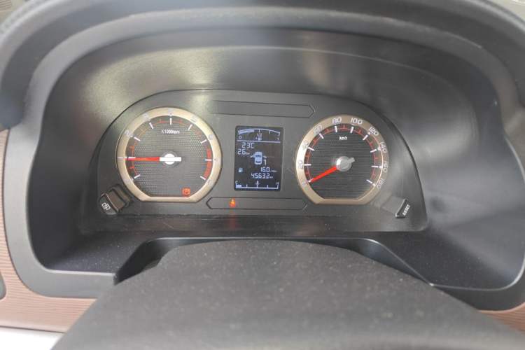 Used FORTHING Lingzhi 2019 Facelifted M5L 1.6L 7-Seater Base Model China VI Standard Instrument Cluster
