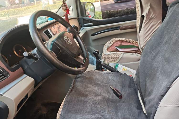 Used FORTHING Lingzhi 2019 M5 1.6L 7-Seater Exclusive Model China VI Standard Left Front Seat