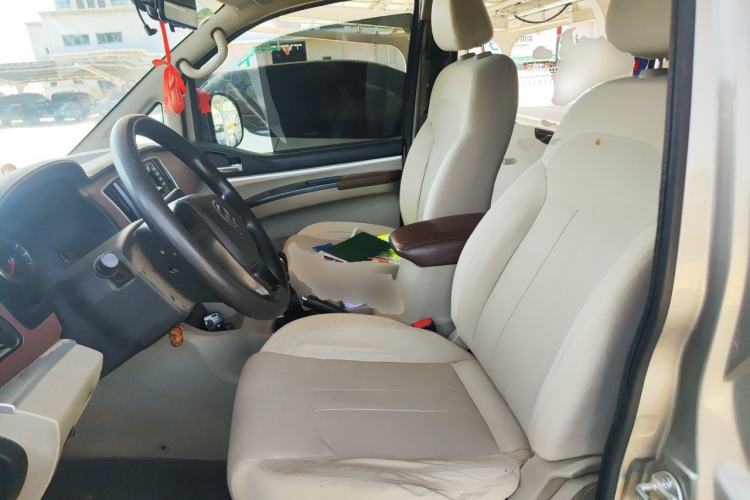 Used FORTHING Lingzhi 2019 M5L 1.6L 9-Seater Base Model China VI Standard Left Front Seat