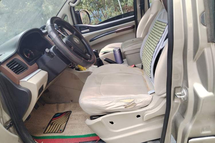 Used FORTHING Lingzhi 2019 M5L 1.6L 7-Seater Base Model China VI Standard Left Front Seat