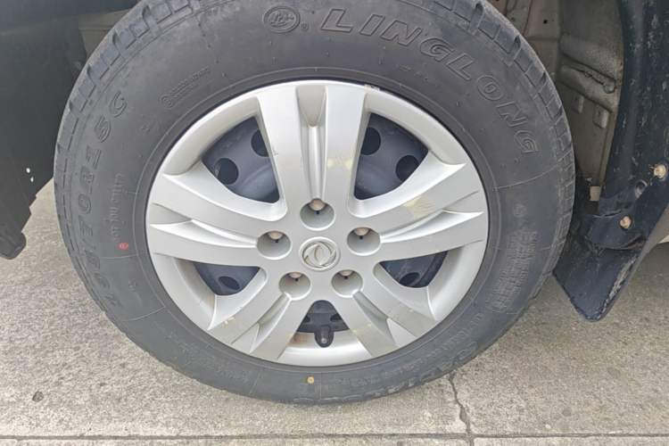 Used FORTHING Lingzhi 2019 M5 1.6L Exclusive Edition 7-Seater Left Front Wheel Hub