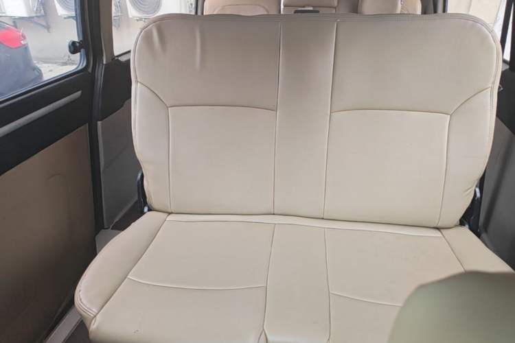 Used FORTHING Lingzhi 2019 M5 1.6L Exclusive Edition 7-Seater Left Rear Seat