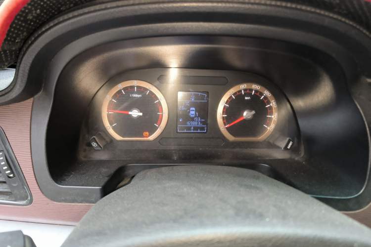 Used FORTHING Lingzhi 2019 M5L 1.6L 7-Seater Exclusive Model China VI Standard Odometer Close Up