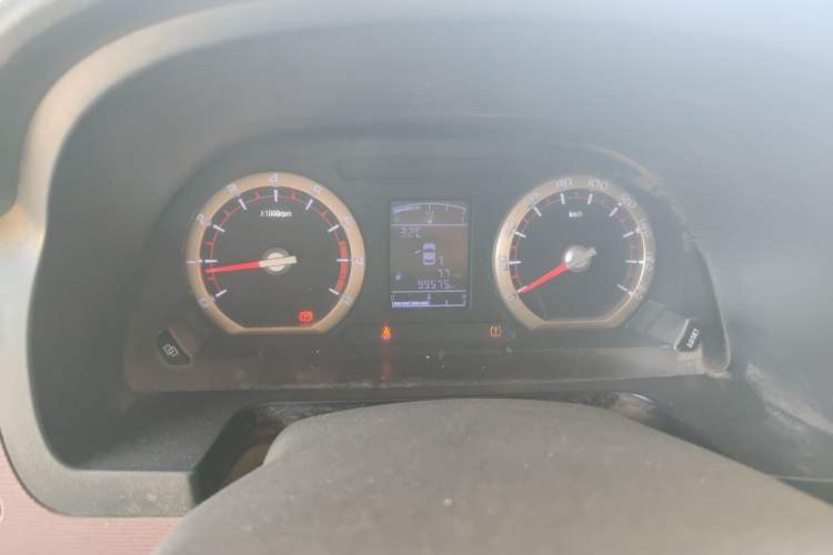 Used FORTHING Lingzhi 2019 M5L 1.6L 9-Seater Base Model China VI Standard Odometer Close Up