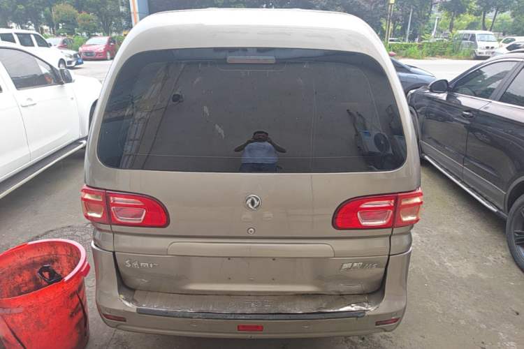 Used FORTHING Lingzhi 2019 M5 1.6L Exclusive Edition 7-Seater Rear
