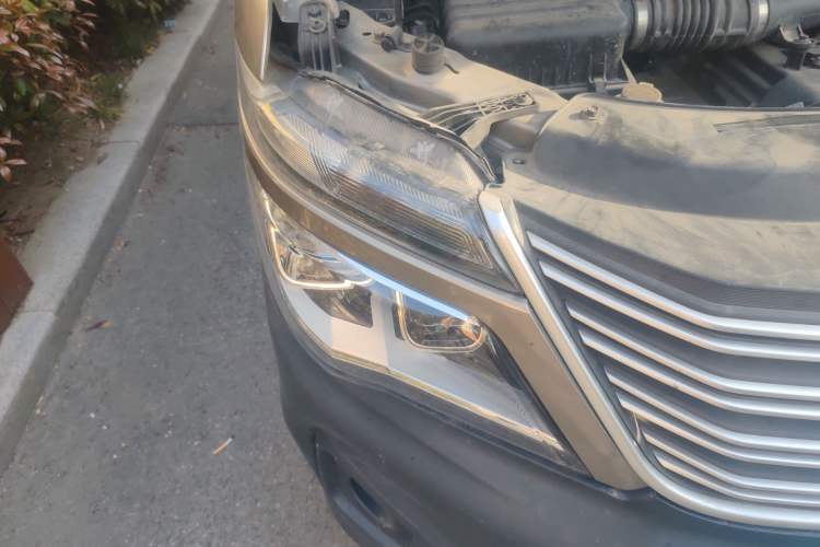 Used FORTHING Lingzhi 2019 V3 1.6L 2-Seat Standard Model China VI Right Front Headlight