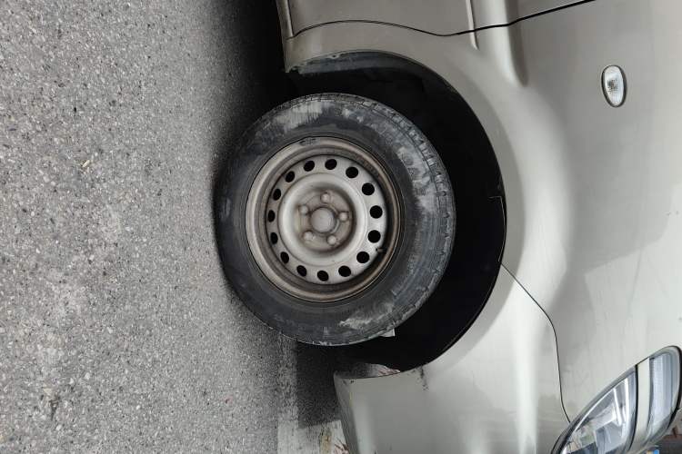 Used FORTHING Lingzhi 2019 M5 1.6L 7-Seater Base Model China VI Right Front Wheel Hub