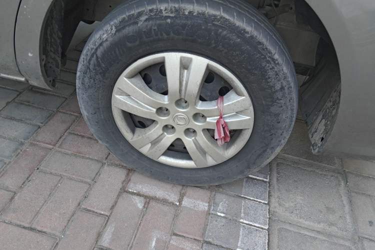 Used FORTHING Lingzhi 2019 M5L 1.6L 7-Seater Exclusive Model China VI Standard Right Front Wheel Hub