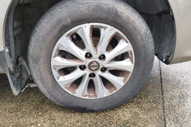 Used FORTHING Lingzhi 2019 M5L 1.6L 7-Seater Luxury Model China VI Standard Right Front Wheel Hub