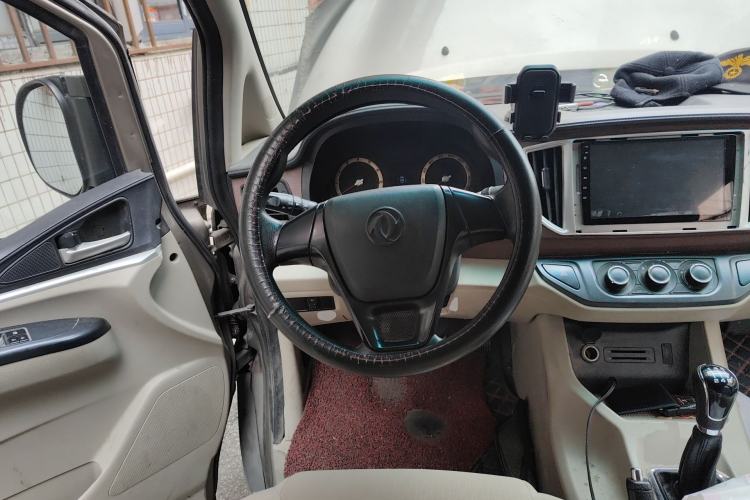 Used FORTHING Lingzhi 2019 M5 1.6L 7-Seater Base Model China VI Steering Wheel