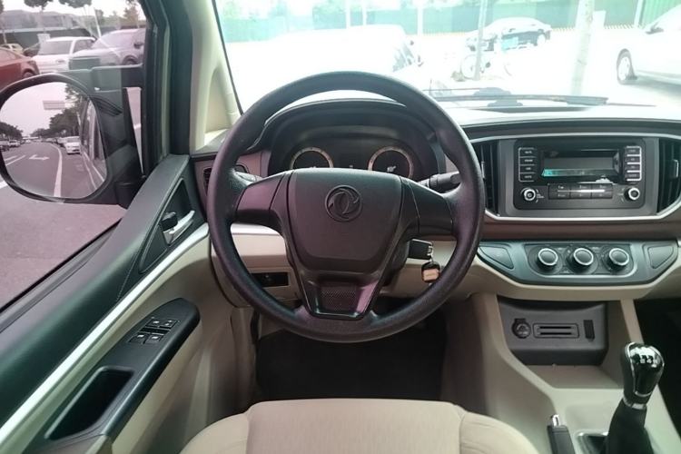Used FORTHING Lingzhi 2019 M5 1.6L 7-Seater Base Model China VI Steering Wheel