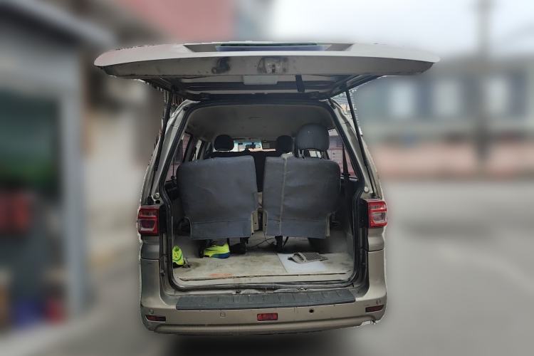 Used FORTHING Lingzhi 2019 M5 1.6L 7-Seater Base Model China VI Trunk