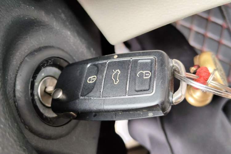 Used FORTHING Lingzhi 2019 M5L 1.6L 7-Seater Comfort Model China VI Standard Vehicle Key