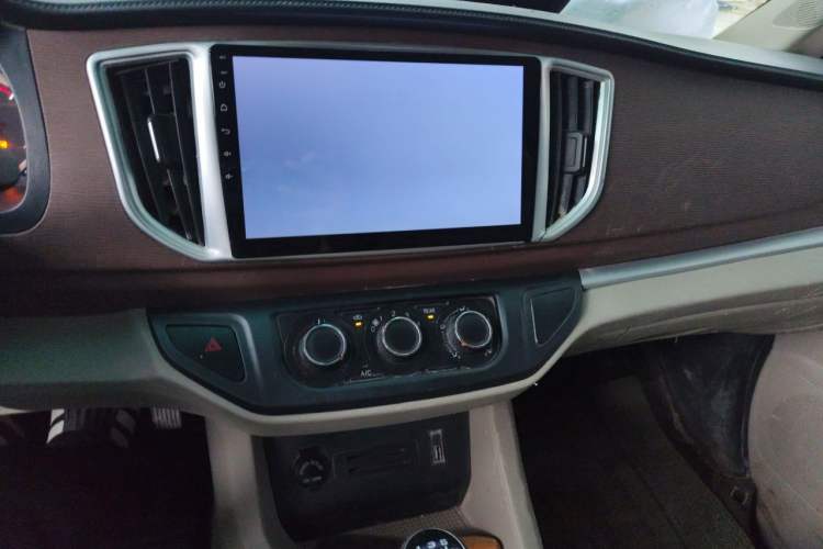 Used FORTHING Lingzhi 2019 V3 1.6L 2-Seat Standard Model China VI Audio And AC Panel