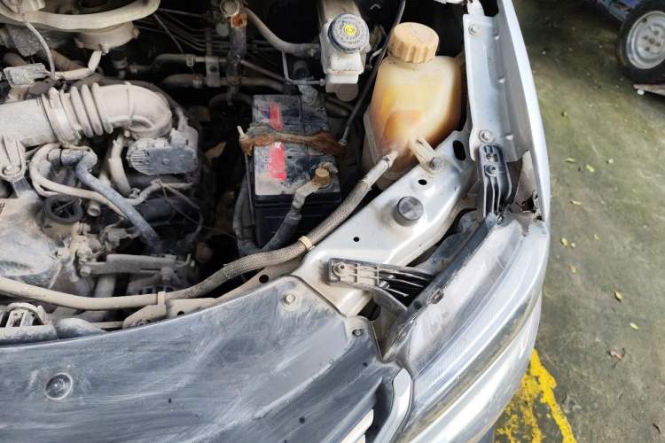 Used FORTHING Lingzhi 2019 V3 1.6L 2-Seat Standard Model China VI Engine Bay Left