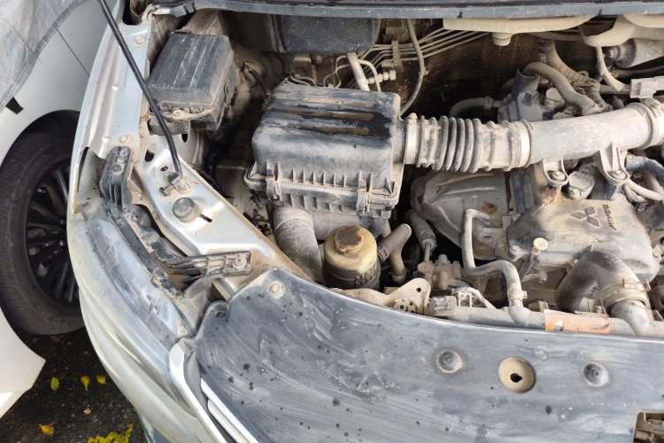 Used FORTHING Lingzhi 2019 V3 1.6L 2-Seat Standard Model China VI Engine Bay Right