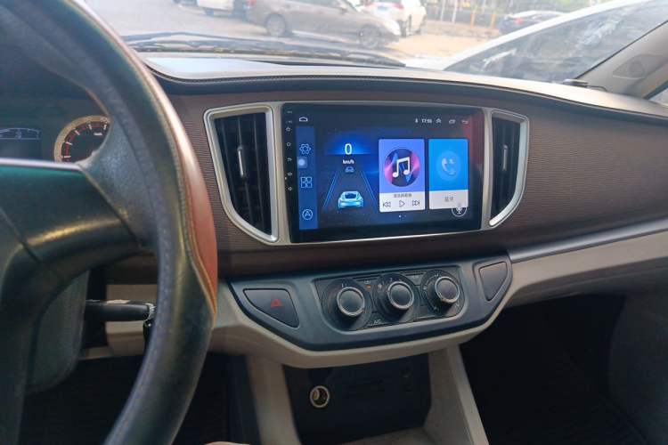 Used FORTHING Lingzhi 2019 V3 1.6L 2-Seat Standard Model China VI Audio And AC Panel