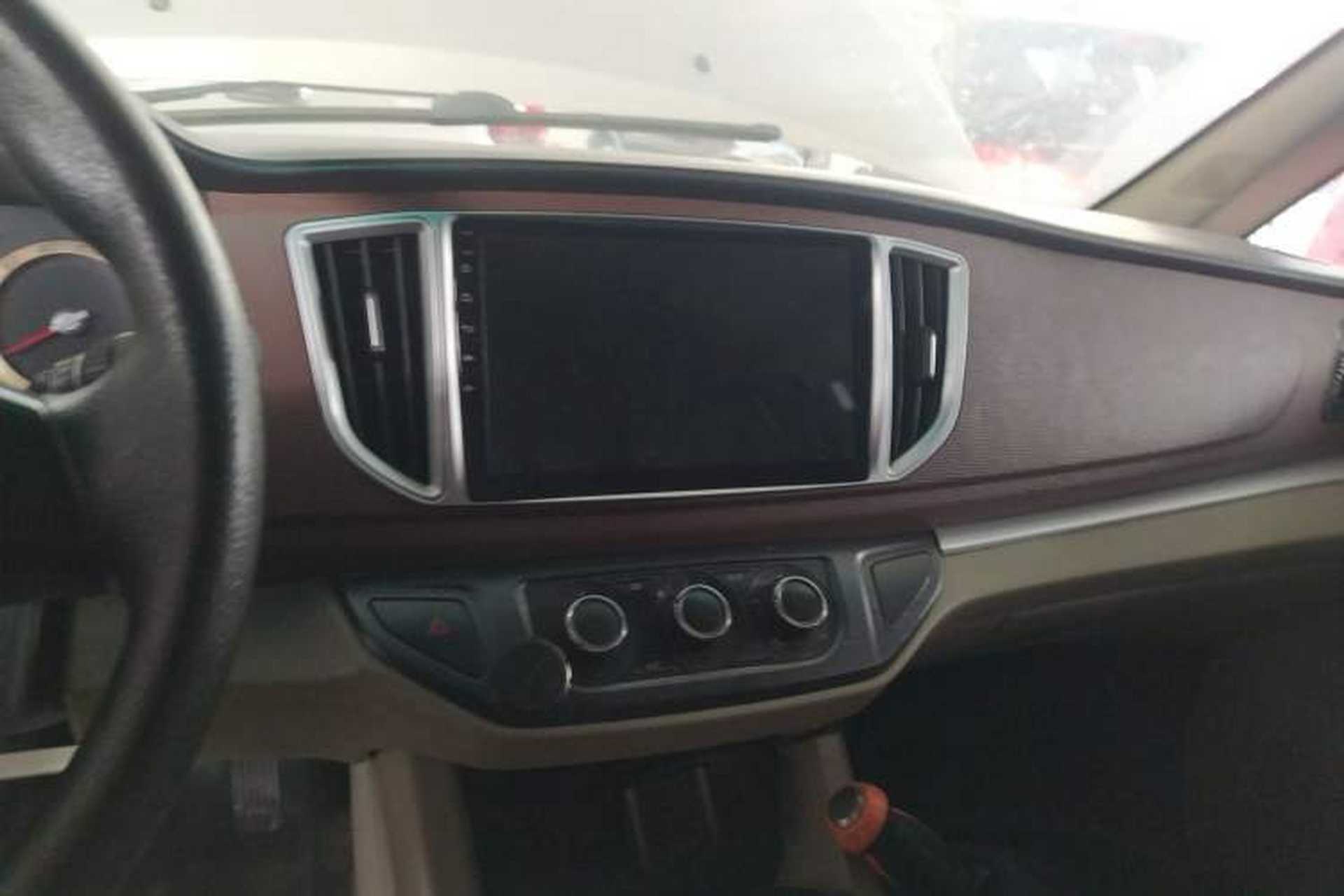 Used FORTHING Lingzhi 2019 V3 1.6L 2-Seat Standard Model China VI Audio And AC Panel