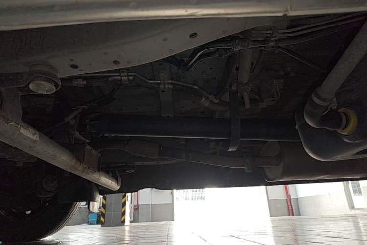 Used FORTHING Lingzhi 2019 M5L 1.6L 7-Seater Comfort Model China VI Standard Chassis Front Left