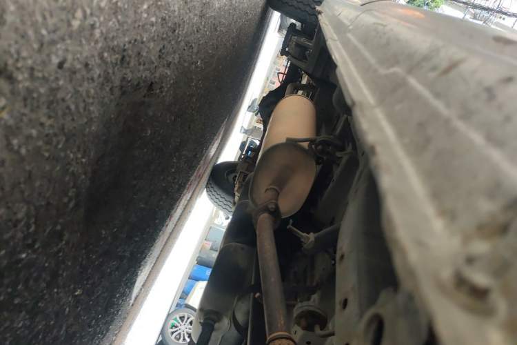 Used FORTHING Lingzhi 2019 M5 1.6L 7-Seater Base Model China VI Chassis Front Right
