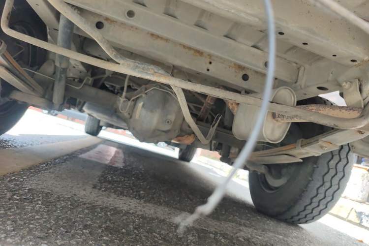 Used FORTHING Lingzhi 2019 M5 1.6L 7-Seater Base Model China VI Chassis Rear