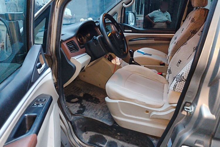 Used FORTHING Lingzhi 2019 Facelifted M5L 1.6L 7-Seater Base Model China VI Standard Driver Seat