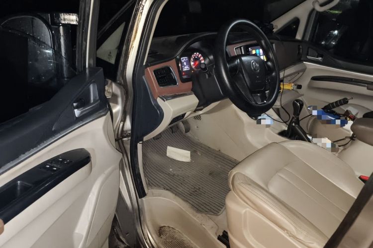 Used FORTHING Lingzhi 2019 M5L 1.6L 7-Seater Luxury Model China VI Standard Driver Seat