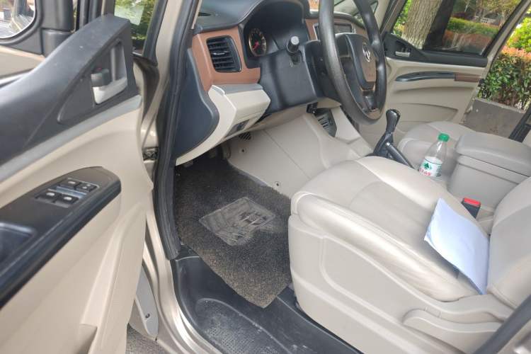 Used FORTHING Lingzhi 2019 Facelifted M5L 1.6L 7-Seater Base Model China VI Standard Driver Seat