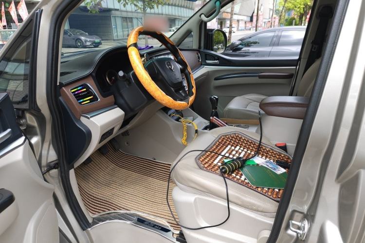 Used FORTHING Lingzhi 2019 M5L 1.6L 7-Seater Luxury Model China VI Standard Driver Seat