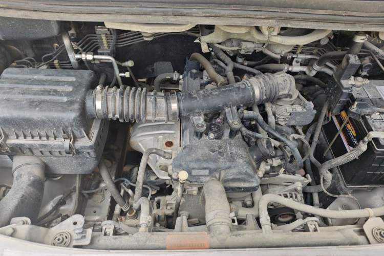 Used FORTHING Lingzhi 2019 M5L 1.6L 7-Seater Standard Model China VI Engine Bay