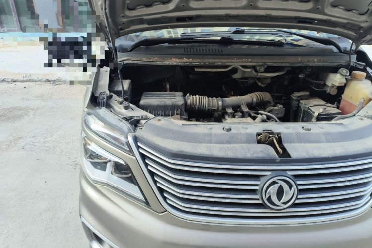 Used FORTHING Lingzhi 2019 M5L 1.6L 7-Seater Base Model China VI Standard Engine Bay Right