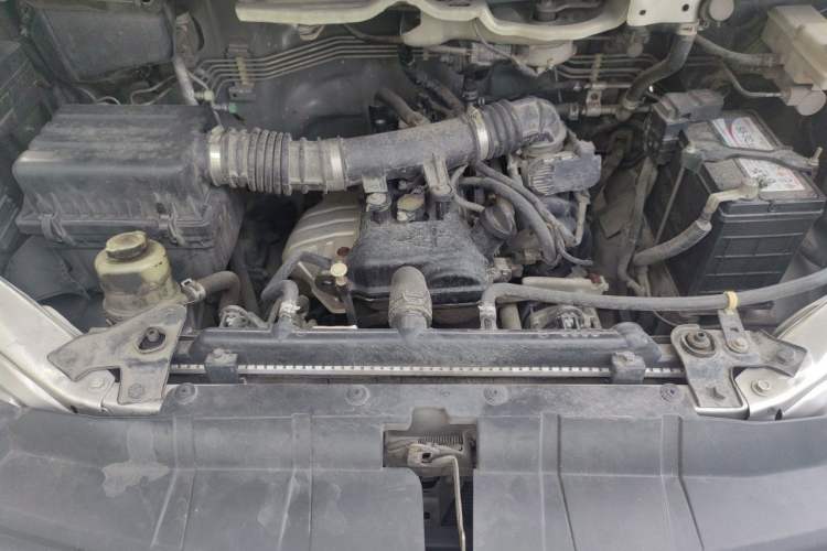Used FORTHING Lingzhi 2019 Facelifted M3L 1.6L 7-Seater Standard Model Engine Bay