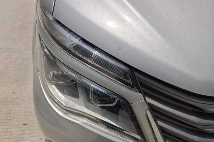 Used FORTHING Lingzhi 2019 M5L 1.6L 7-Seater Standard Model China VI Exterior 6