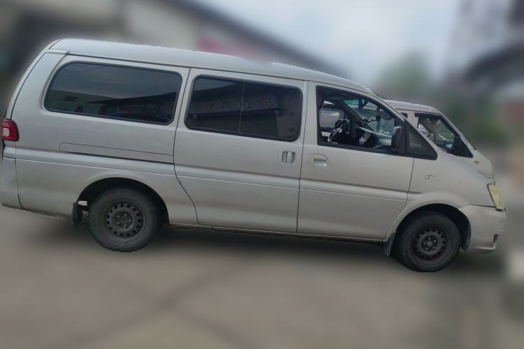 Used FORTHING Lingzhi 2019 Facelifted M3L 1.6L 7-Seater Standard Model Front Right 45 Deg