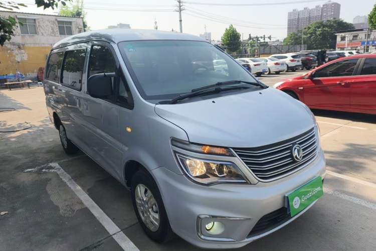 Used FORTHING Lingzhi 2019 M5L 1.6L 7-Seater Base Model China VI Standard Front Right 45 Deg