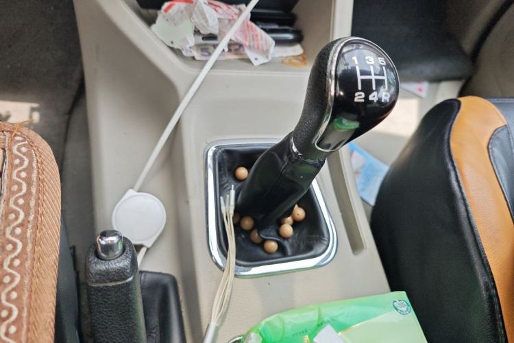 Used FORTHING Lingzhi 2019 M5L 1.6L 7-Seater Standard Model China VI Gear Lever