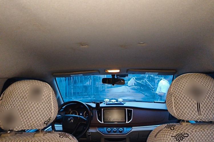 Used FORTHING Lingzhi 2019 Facelifted M5L 1.6L 7-Seater Base Model China VI Standard Headliner
