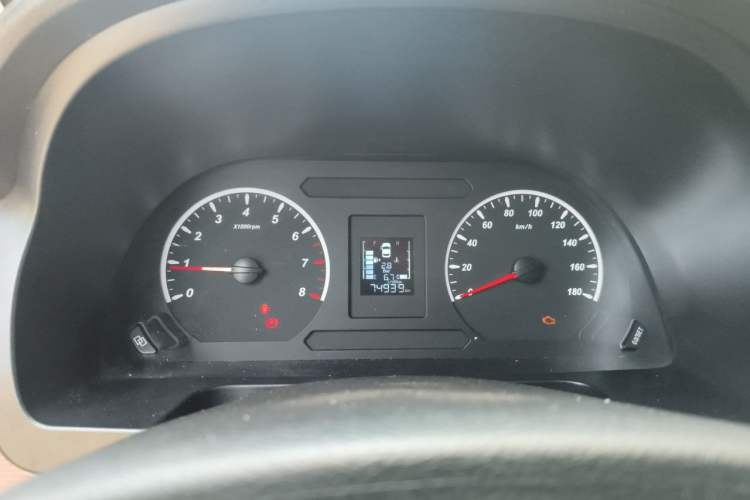 Used FORTHING Lingzhi 2019 M5 1.6L 7-Seater Exclusive Model China VI Standard Instrument Cluster