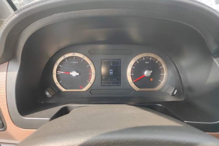 Used FORTHING Lingzhi 2019 Facelifted M5L 1.6L 7-Seater Base Model China VI Standard Instrument Cluster