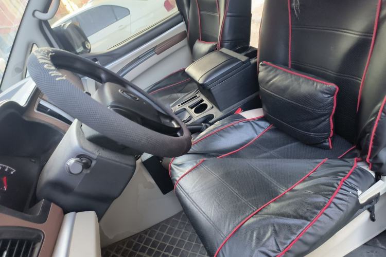 Used FORTHING Lingzhi 2019 M5L 1.6L 7-Seater Base Model China VI Standard Left Front Seat