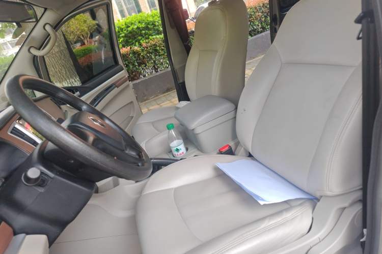 Used FORTHING Lingzhi 2019 Facelifted M5L 1.6L 7-Seater Base Model China VI Standard Left Front Seat