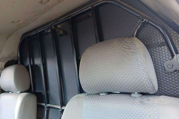 Used FORTHING Lingzhi 2019 V3 1.6L 2-Seat Standard Model China VI Left Rear Seat