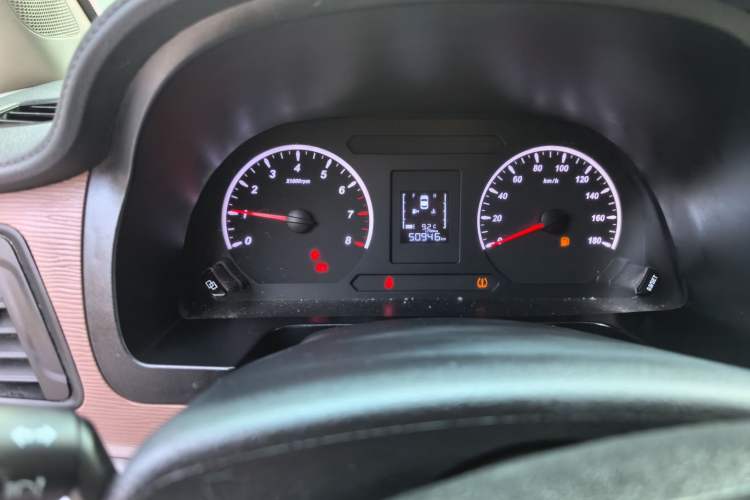 Used FORTHING Lingzhi 2019 M5L 1.6L 7-Seater Exclusive Model China VI Standard Odometer Close Up