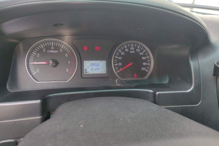 Used FORTHING Lingzhi 2019 Facelifted M3L 1.6L 7-Seater Standard Model Odometer Close Up
