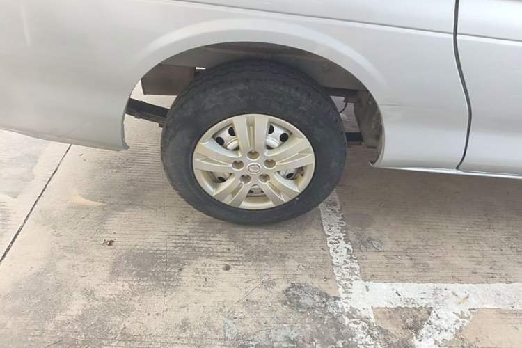 Used FORTHING Lingzhi 2019 M5L 1.6L 7-Seater Base Model China VI Standard Right Rear Wheel Hub