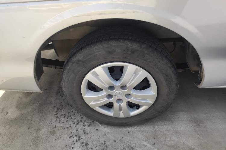 Used FORTHING Lingzhi 2019 Facelifted M5L 1.6L 7-Seater Base Model China VI Standard Right Rear Wheel Hub