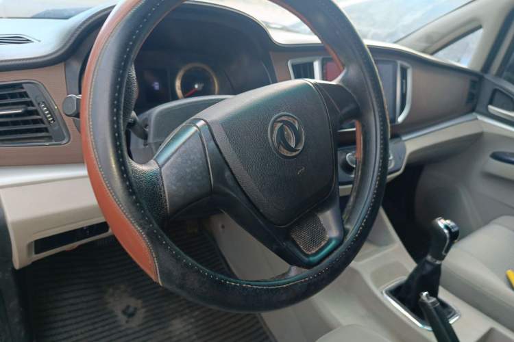 Used FORTHING Lingzhi 2019 V3 1.6L 2-Seat Standard Model China VI Steering Wheel