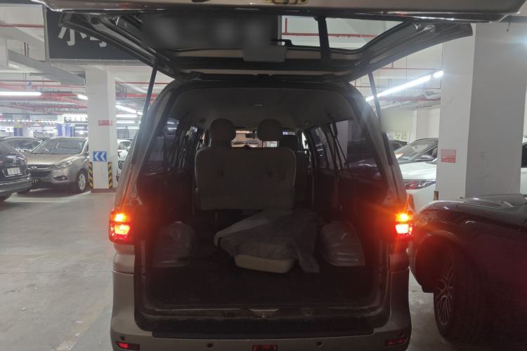 Used FORTHING Lingzhi 2019 M5L 1.6L 7-Seater Base Model China VI Standard Trunk