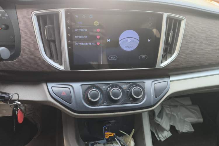 Used FORTHING Lingzhi 2019 V3 1.6L 2-Seat Standard Model China VI Audio And AC Panel
