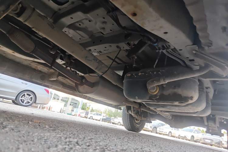 Used FORTHING Lingzhi 2019 V3 1.6L 2-Seat Standard Model China VI Chassis Front Left